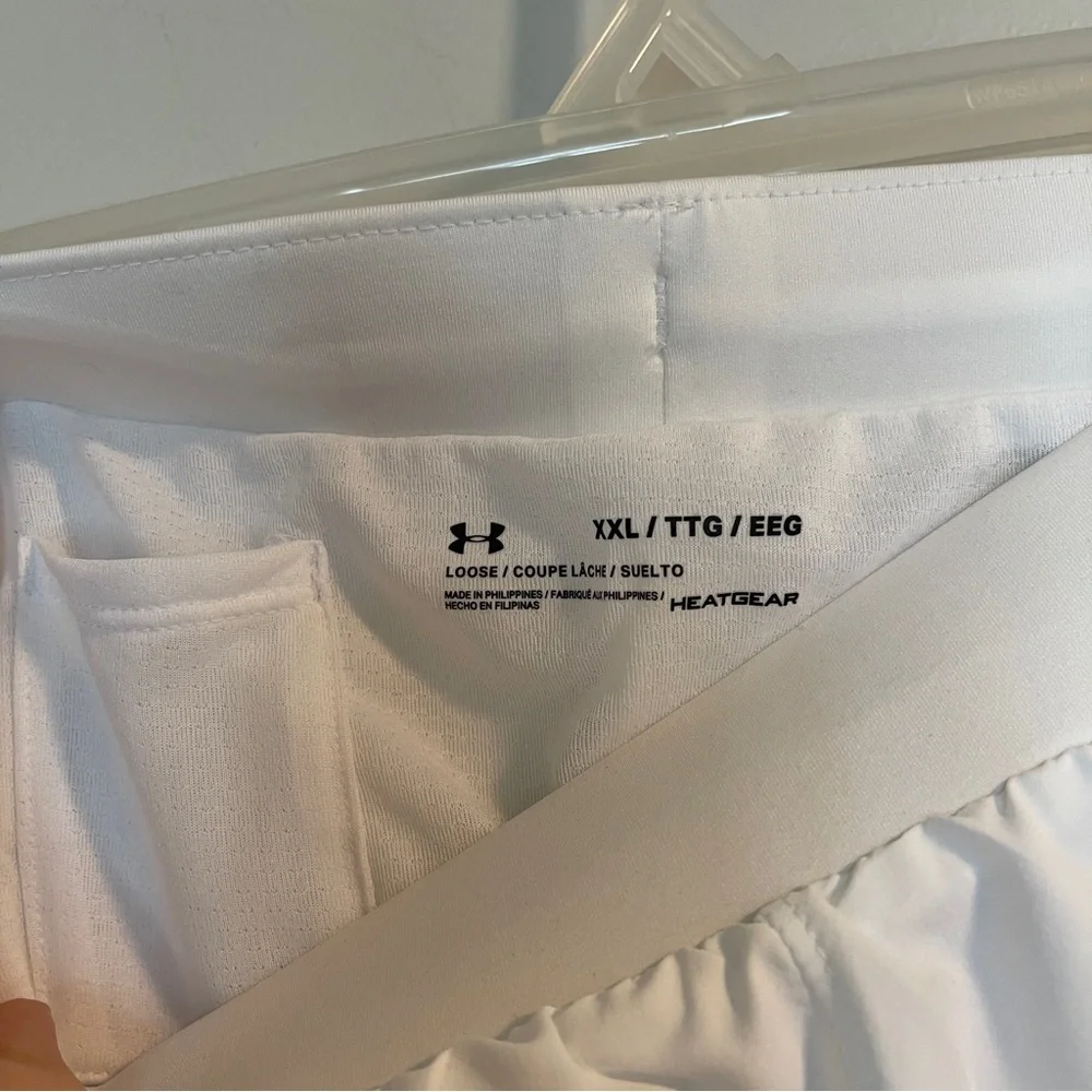 Under Armour NWT White Loose Fit Heatgear Running Shorts Size XXL